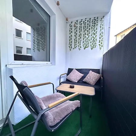 Zentral Und Ruhig - Modernes Mit Balkon Apartmán