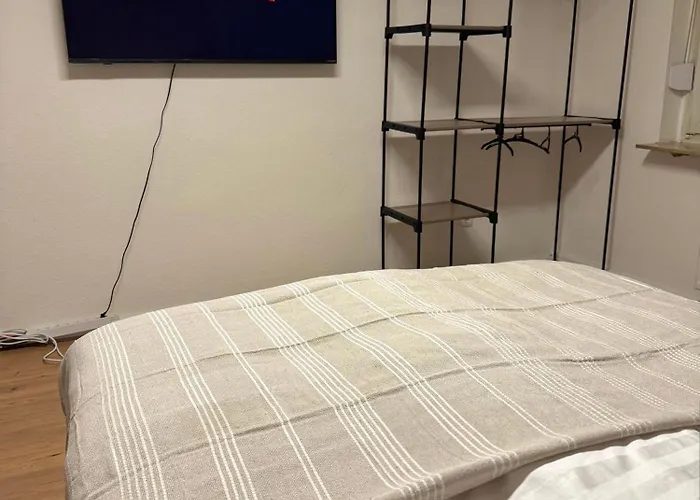 Zentral Und Ruhig - Modernes Mit Balkon Appartement *